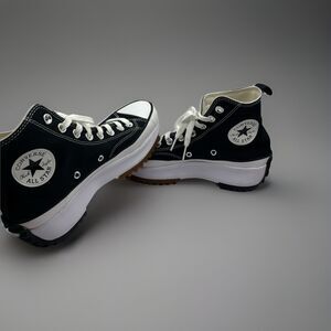 Converse Run Star Hike High Top Black Women’s Size 8 Mens Size 6.5